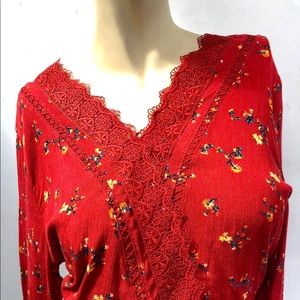 Polly & Esther top long sleeve red size M
